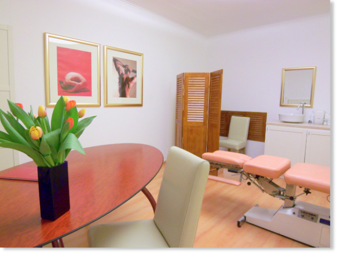 Behandlungsraum Chiropraktik-Praxis Dr. Manstein Baden-Baden