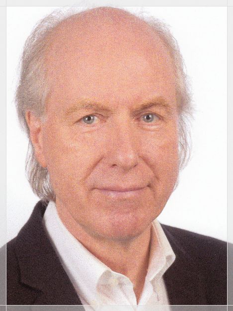 Dr. Ralf Manstein